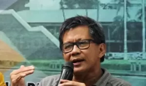 Rocky Gerung Sebut TPS yang Bermasalah hanya Satu Yaitu MK