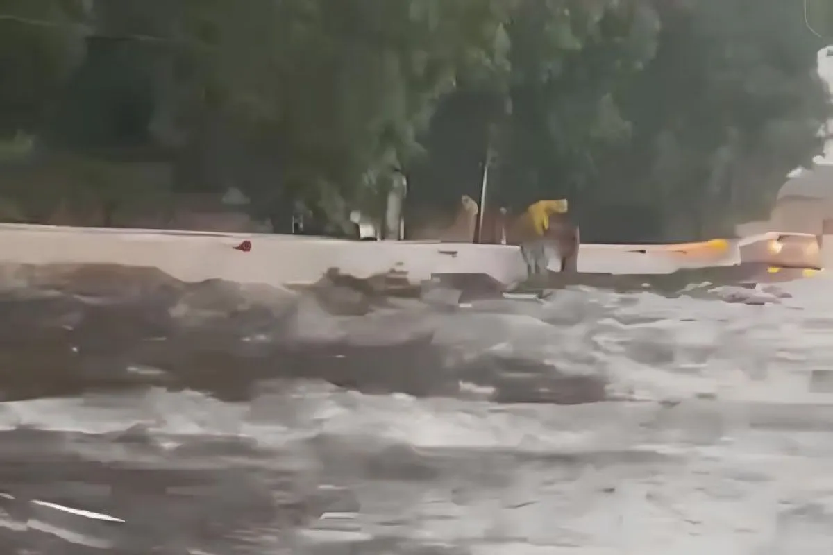 Tol Menuju Pintu Masuk Bandara Soekarno-Hatta Terendam Banjir