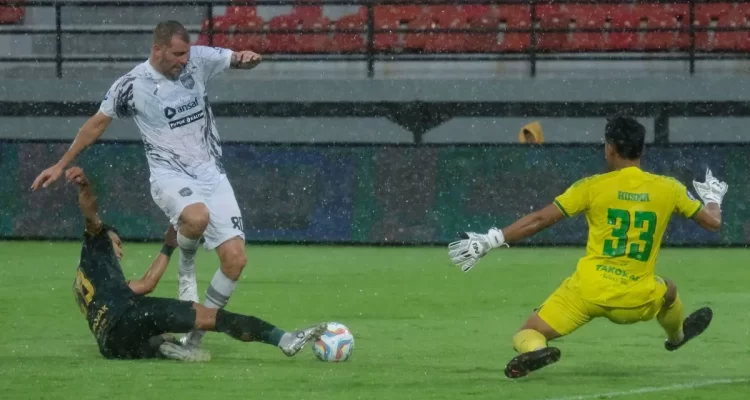 Klasemen Liga 1 Indonesia: Tiga Besar Torehkan Kemenangan