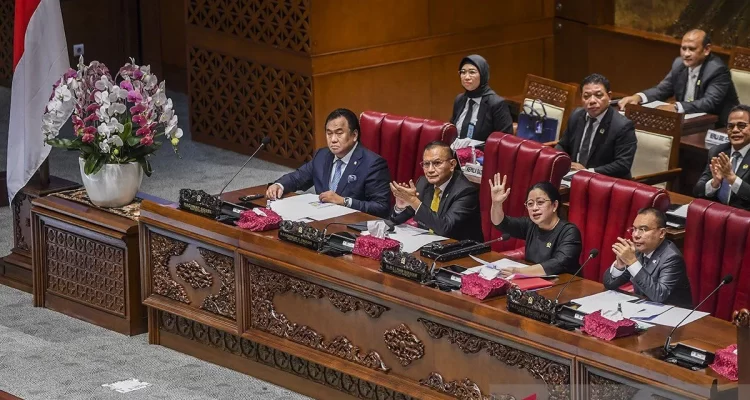 Paripurna DPR Setujui RUU Desa Jadi Undang-undang