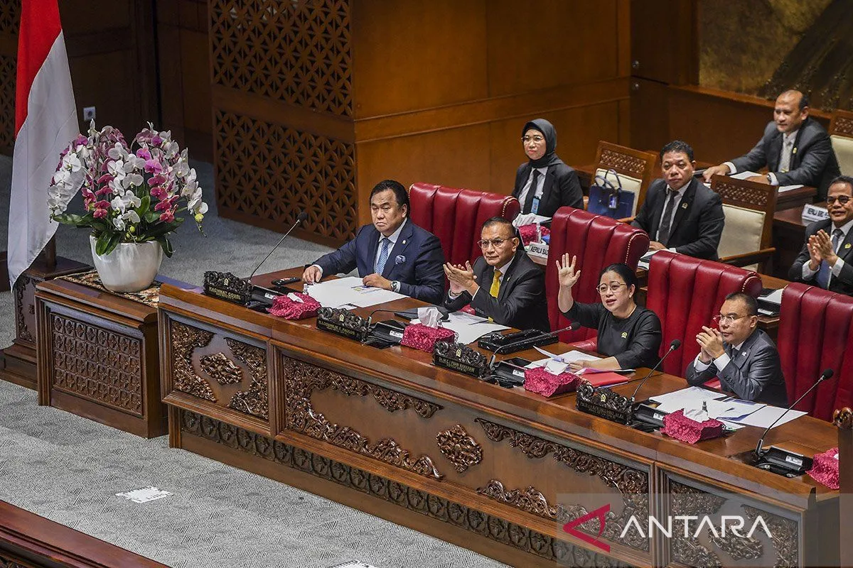 Paripurna DPR Setujui RUU Desa Jadi Undang-undang