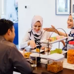 Tips Makan Enak Tanpa Muncul Masalah Saat Lebaran