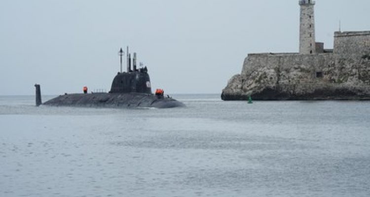 Strategi Baru NATO Menghadapi Kapal Perang Rusia di Arktik