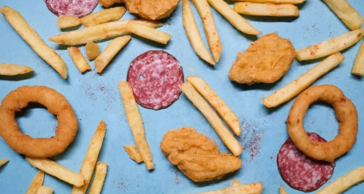 Konsumsi Makanan Ultra Berlebihan Picu Masalah Kesehatan pada Anak