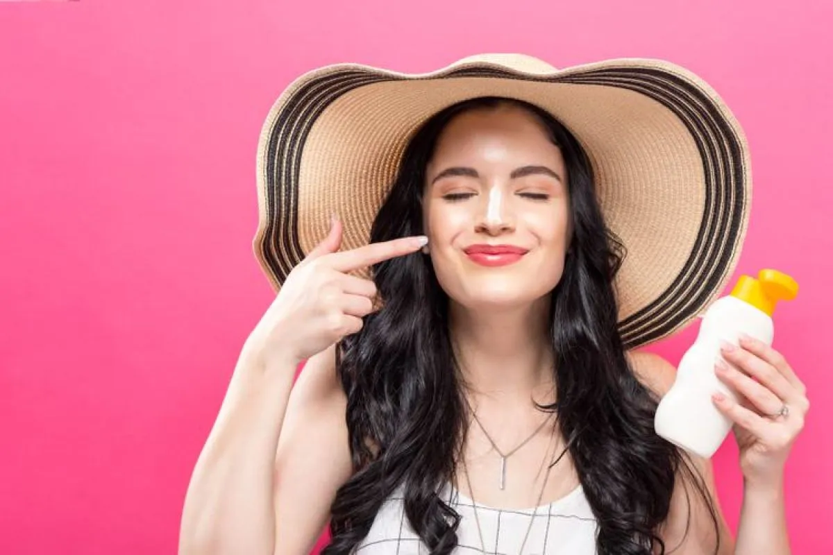 Manfaat dan Pentingnya Penggunaan Sunscreen Wajah Setiap Hari