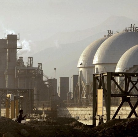 Harga Minyak Dunia Melonjak Setelah Badai Helene Ganggu Produksi