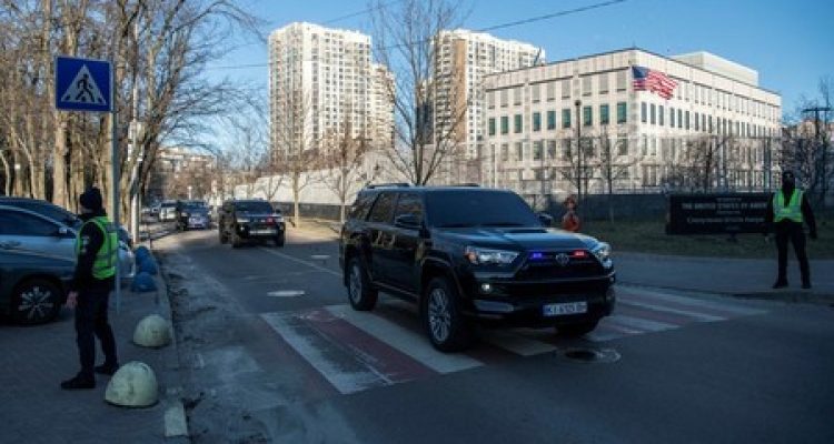 AS Tutup Kedutaan di Kyiv, Siaga Ancaman Serangan Rusia