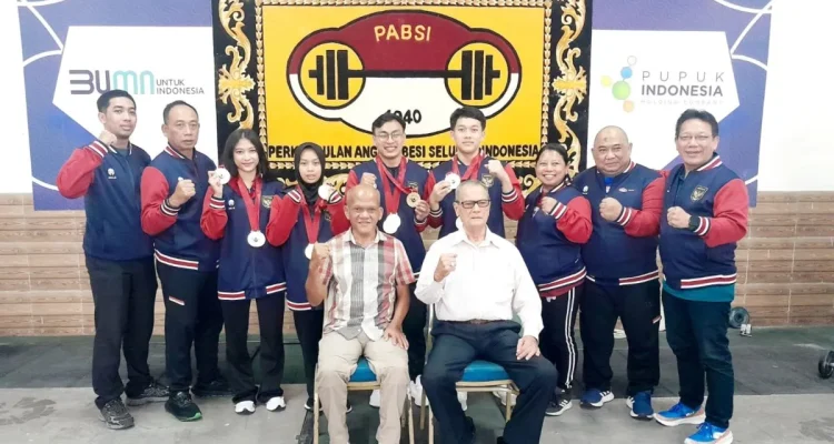 Indonesia Raih 6 Emas di Kejuaraan Angkat Besi Junior Qatar