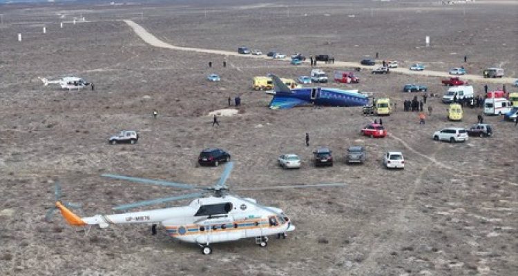 Innalillahi, Pesawat Azerbaijan Airlines Alami Kecelakaan di Kazakhstan