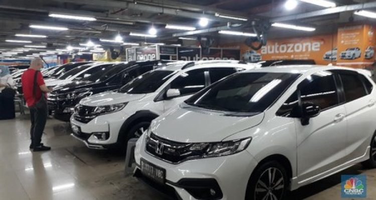 Pajak Berat, Wamenperin Optimis Penjualan Mobil Capai 1 Juta Unit pada 2025