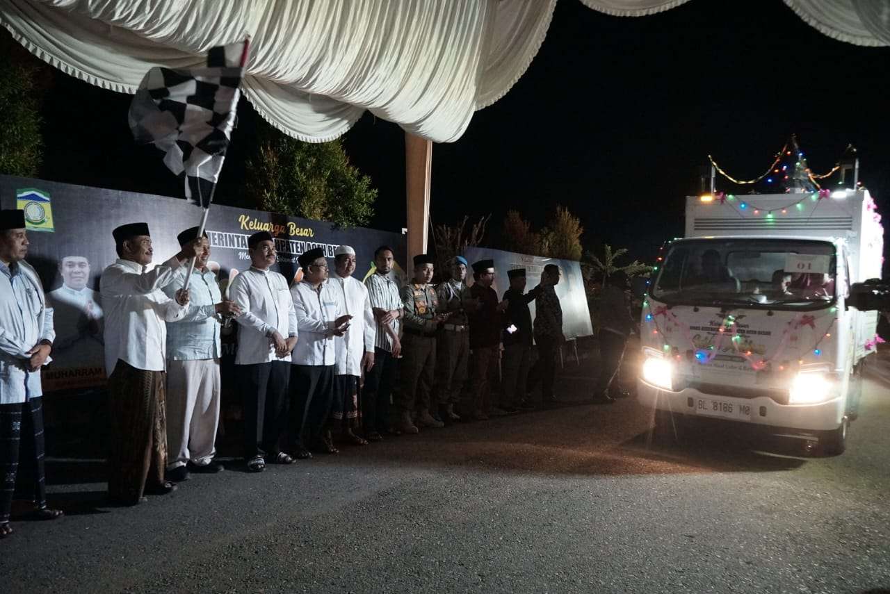 Wabup Syukri Lepas Pawai Takbir Idul Adha 1446 H di Kota Jantho