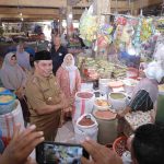 Bupati Aceh Besar Tinjau Pasar Induk Lambaro