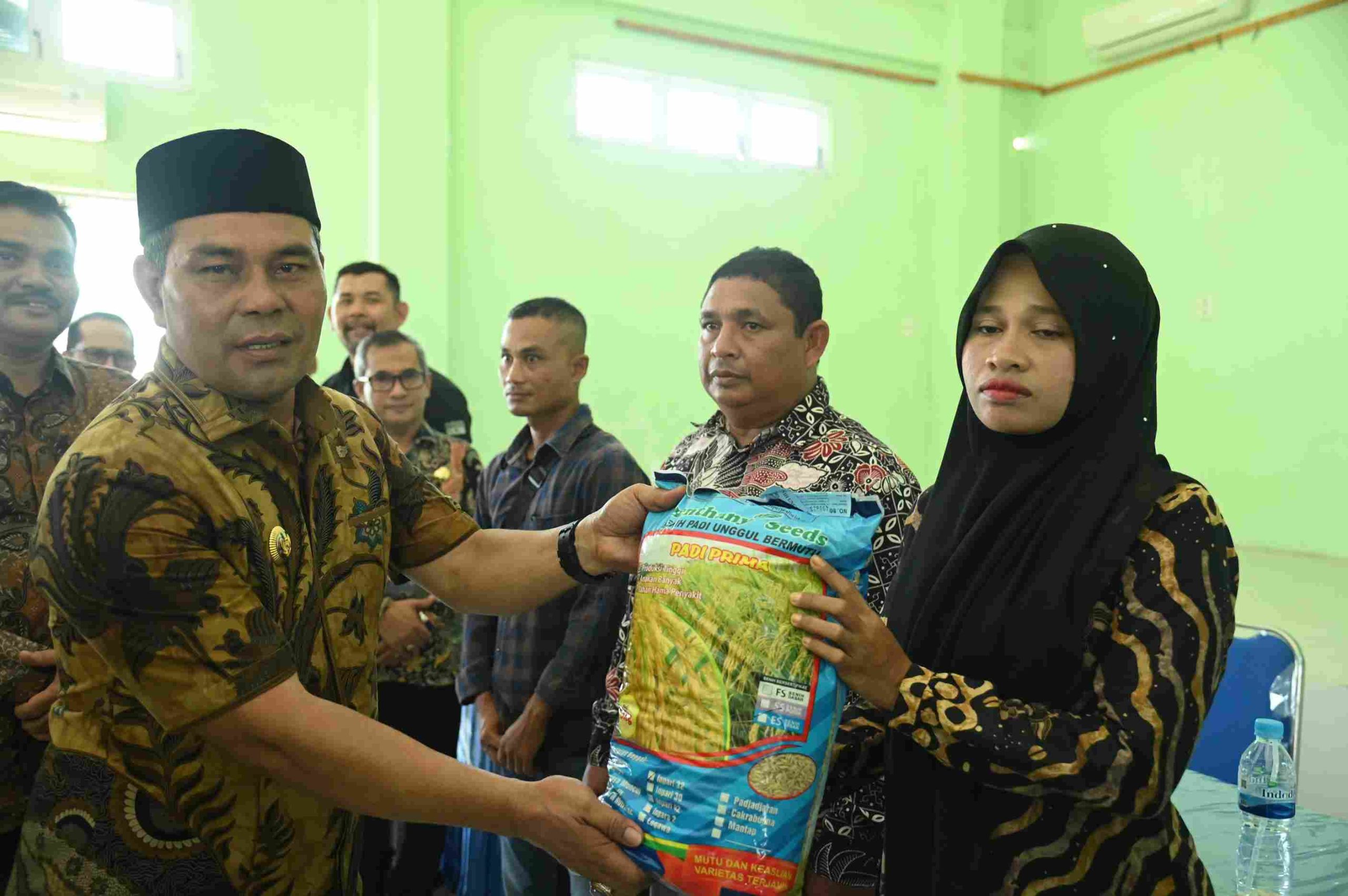 Aceh Besar Maju: Bupati Muharram Idris Bertekad Meningkatkan Sektor Pertanian