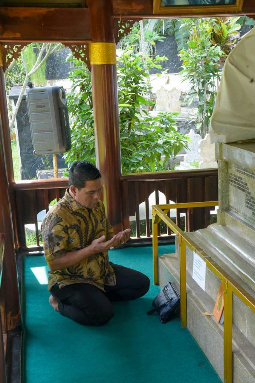 Bupati Aceh Besar Ziarah ke Makam Cut Nyak Dhien di Sumedang
