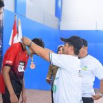 Wakil Bupati Syukri Kalungi Medali Atletik PORKAB 2025