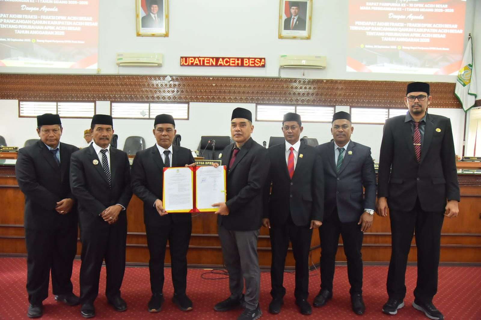 APBK-P Aceh Besar 2025 Disahkan, Bupati Tekankan OPD Kejar Target di Sisa Waktu