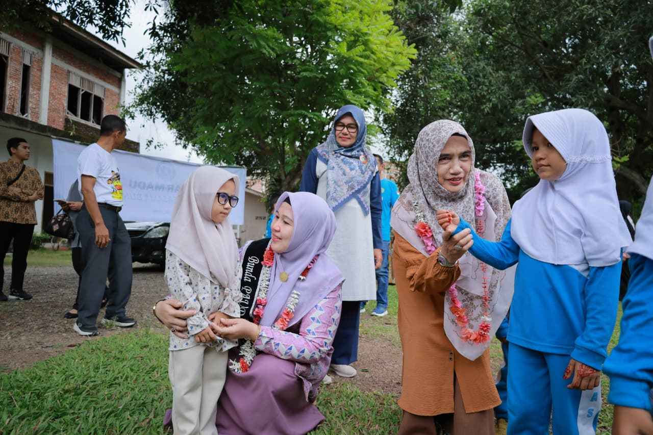 Bunda PAUD Aceh Besar Ajak Anak dan Guru Hidup Sehat Lewat Program Segar Madu